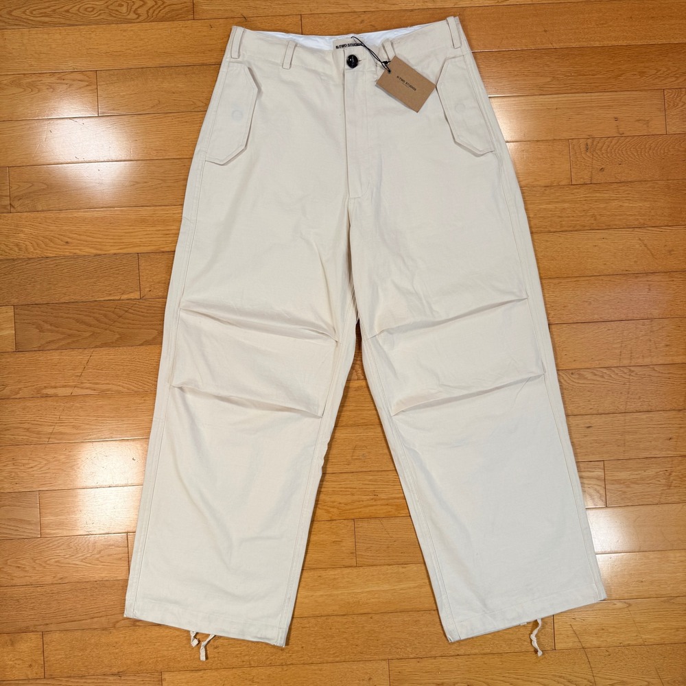 *NWT* K-Two Studios Cream Ripstop Wide Leg Cargo Pants Mens Medium